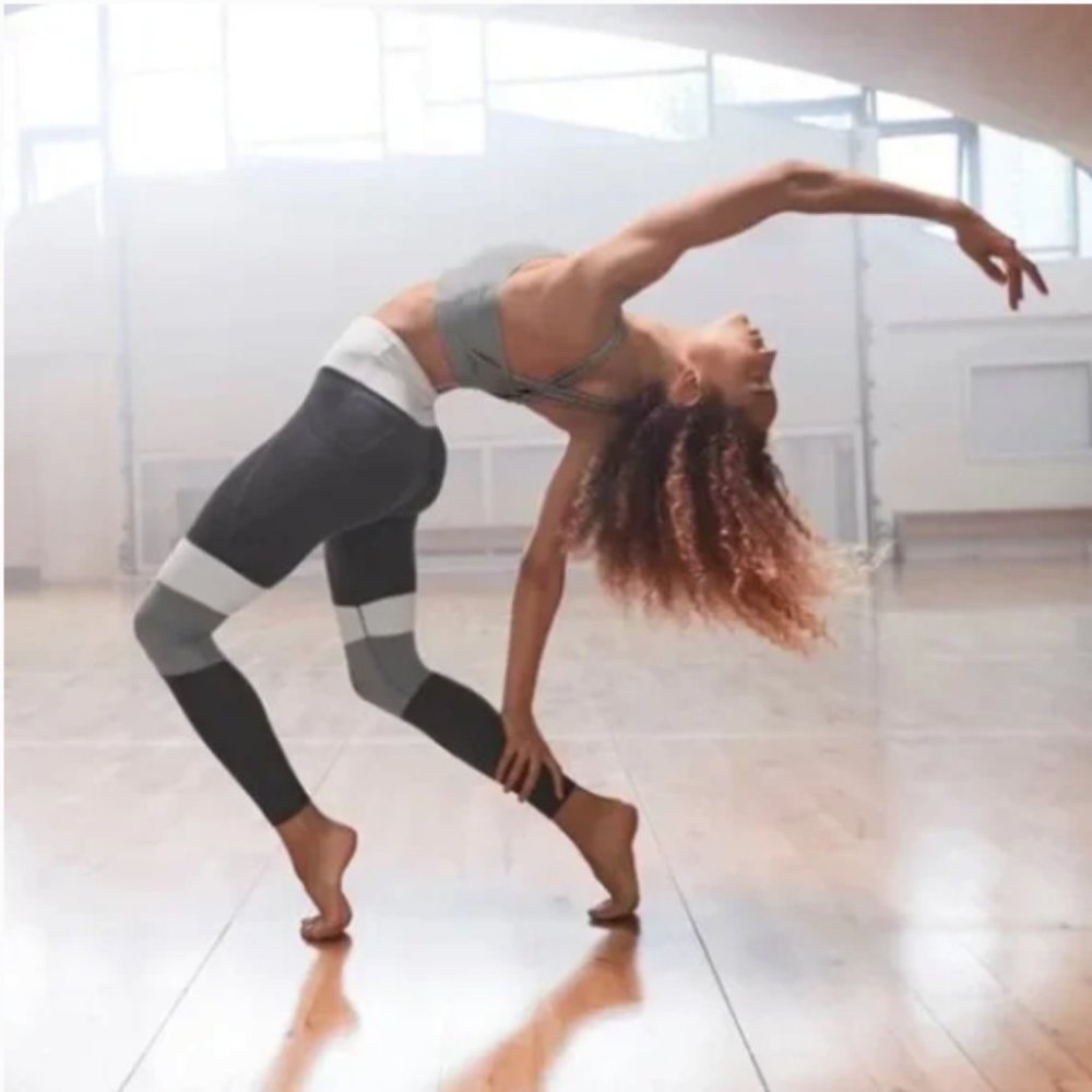 Athleta Modblock Salutation Tight in Powervita